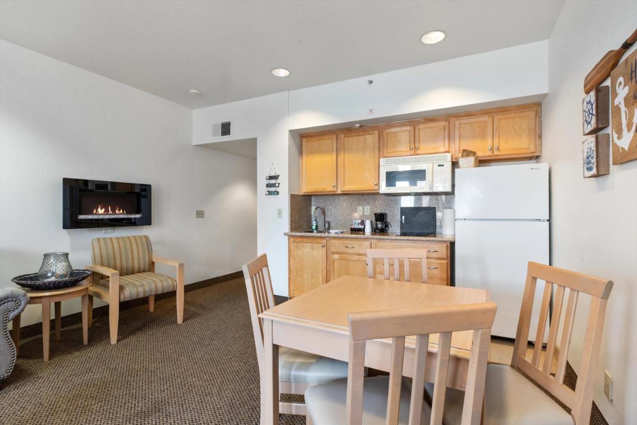 Hotel House & Pismo Beach
